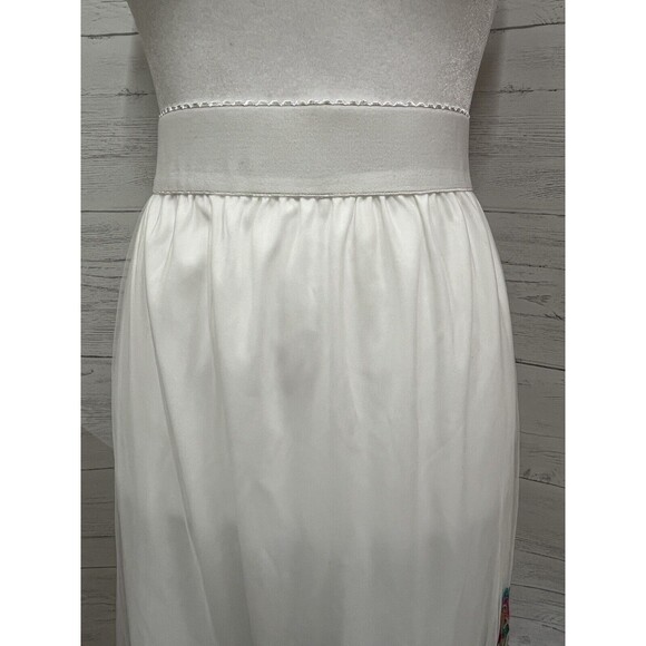 Me 2 Magic‎ Skirt White with beautiful embroidery hemline. Elastic waist. Sz L - Picture 2 of 7
